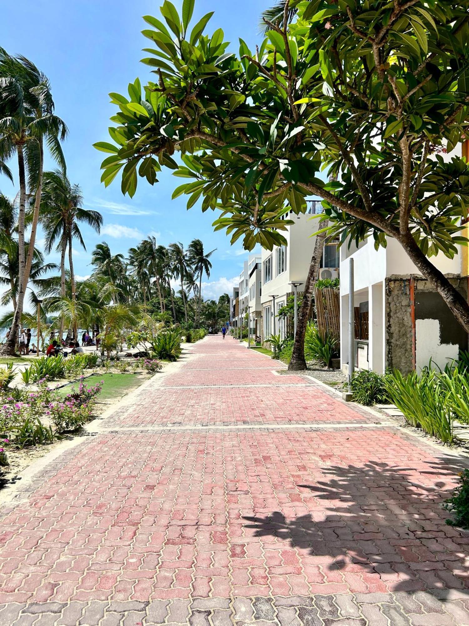Resort Lazy Dog 2*