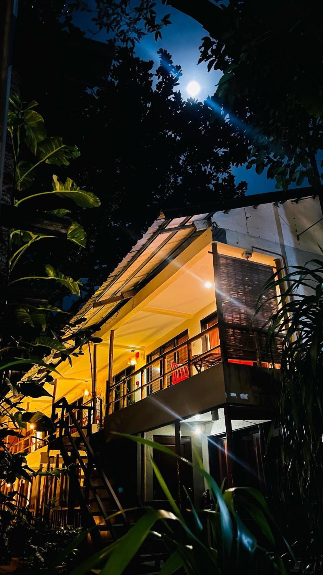 Lazy Dog Resort Balabag (Boracay)