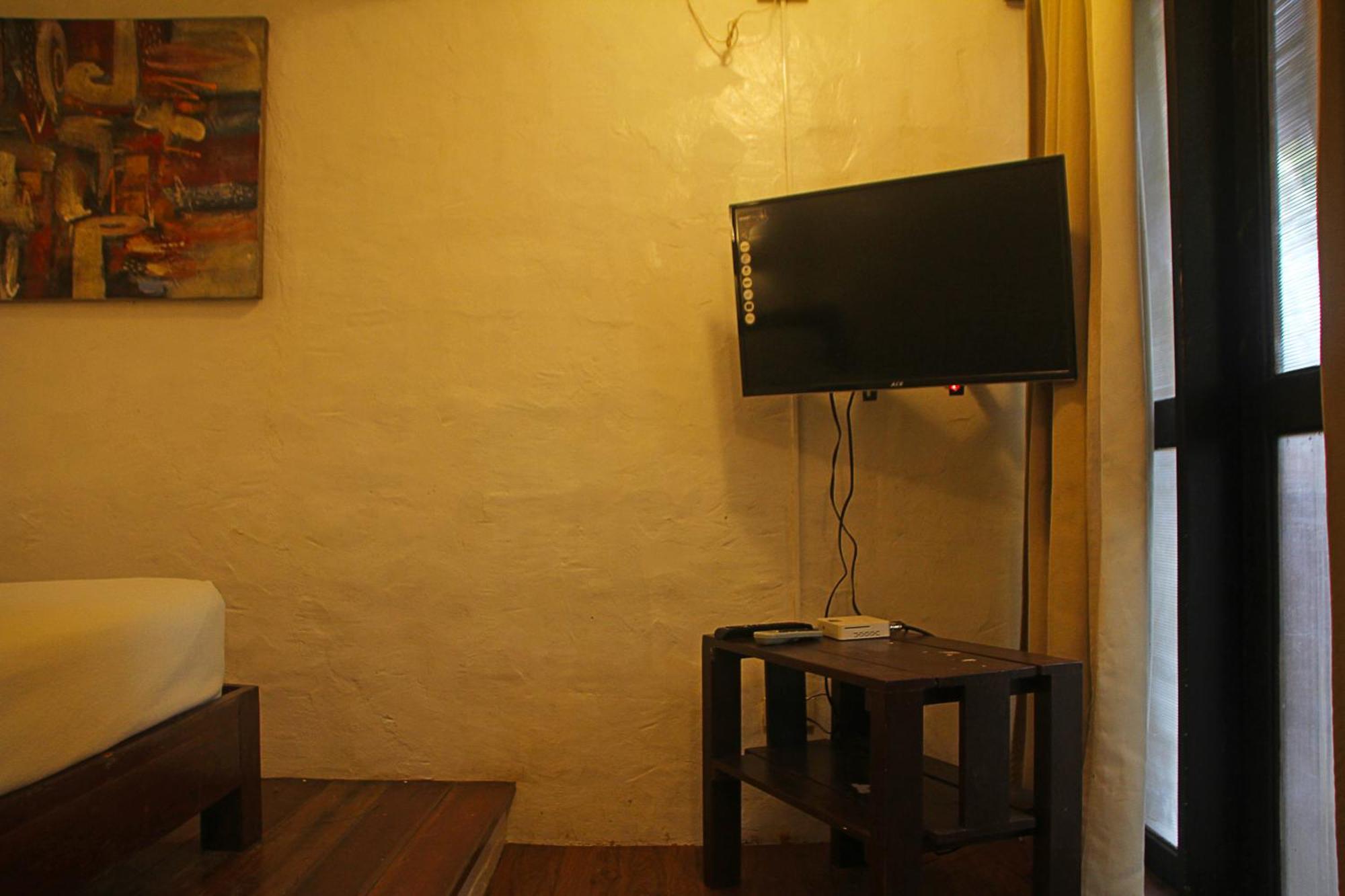 Lazy Dog Balabag (Boracay)