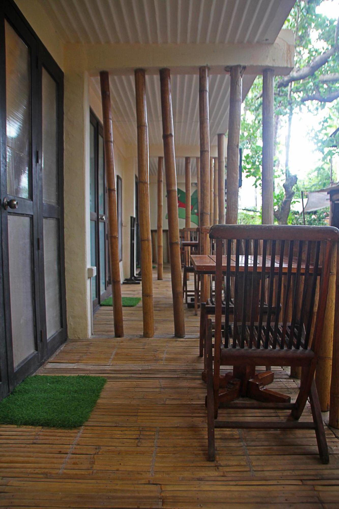 Lazy Dog Resort Balabag (Boracay)
